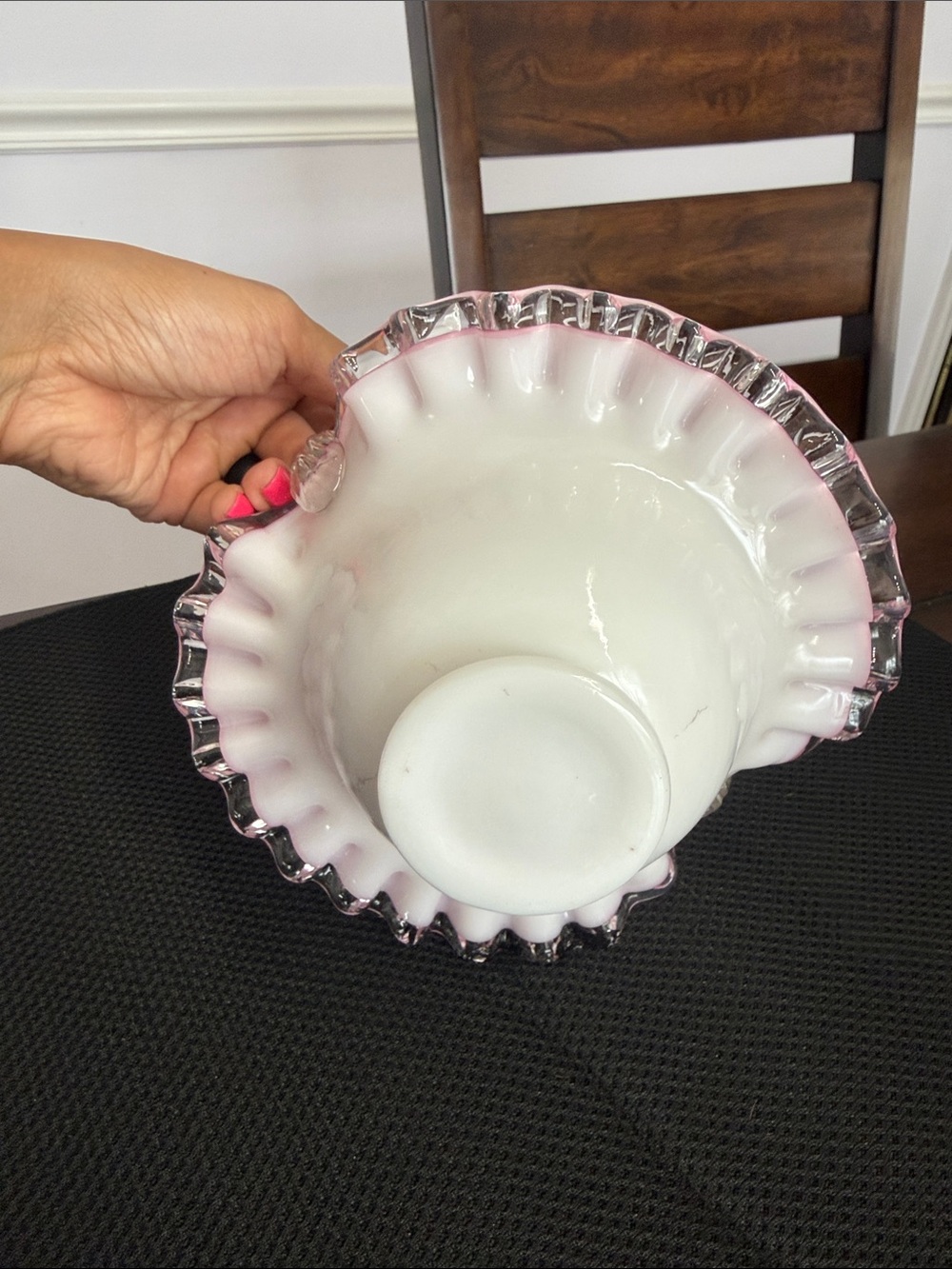 Pink Ruffled Glass Basket with Clear Handle - Picture 5 of 7
